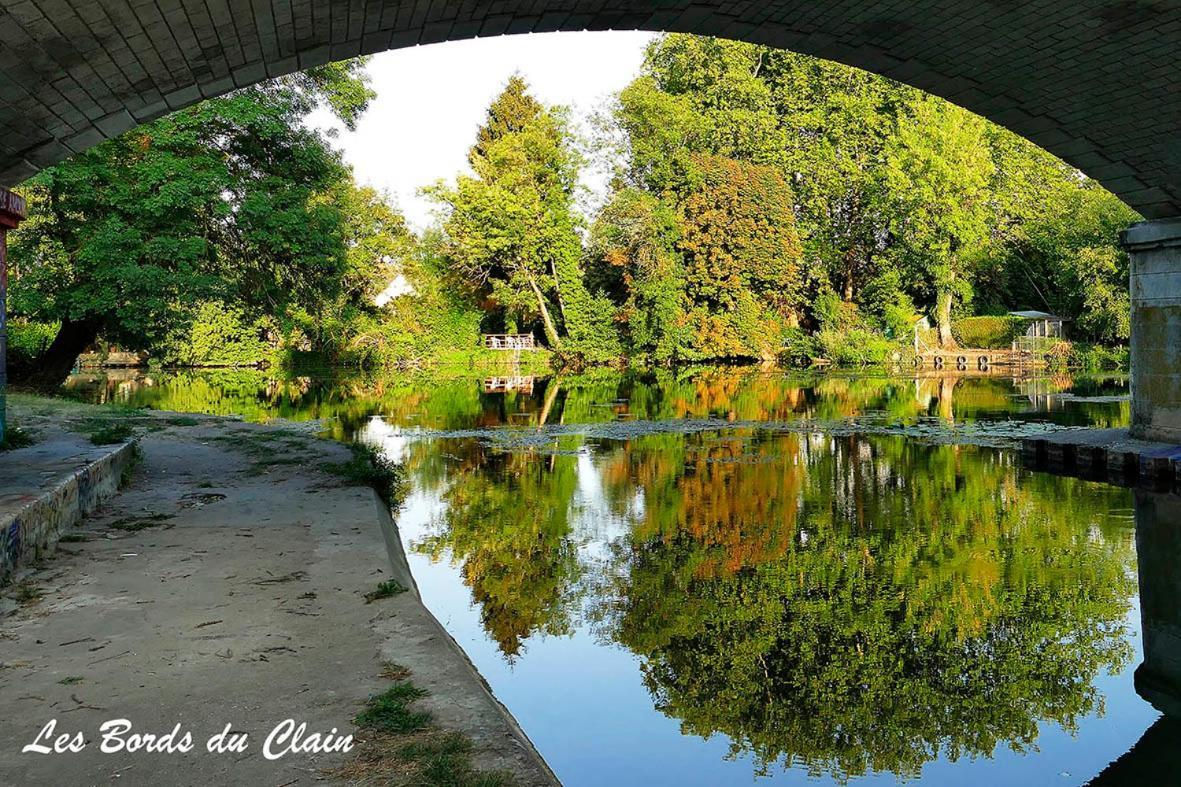 Appartamento Les Jardins Du Clain Poitiers Esterno foto