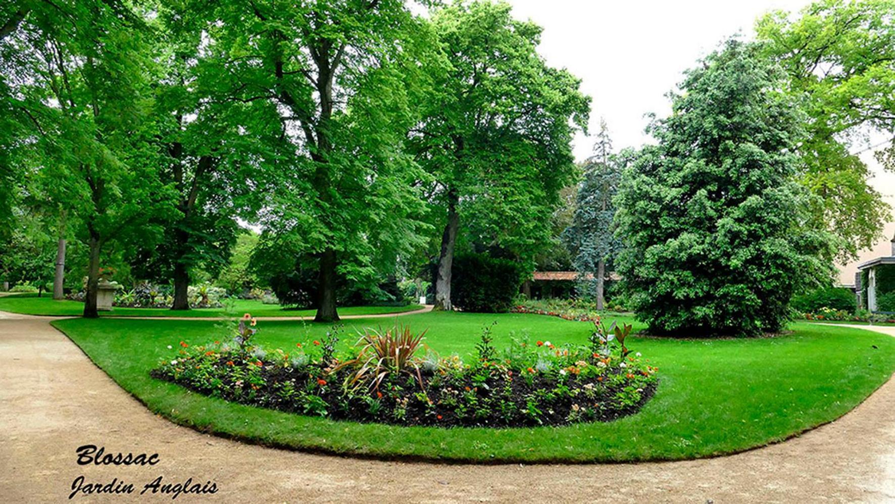 Appartamento Les Jardins Du Clain Poitiers Esterno foto